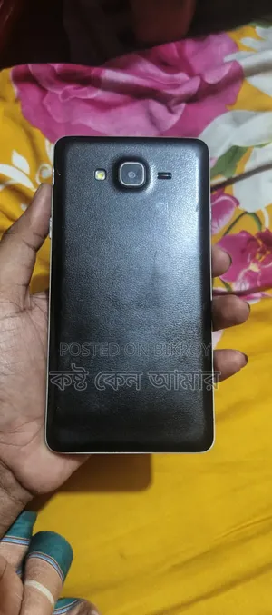 Samsung Galaxy J7 16 GB Black