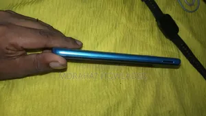 Realme Narzo 50 64 GB নীল