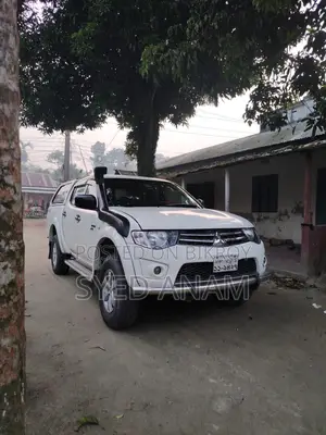 Mitsubishi L200 Double Cab 2.5 136hp 4WD 2008 White