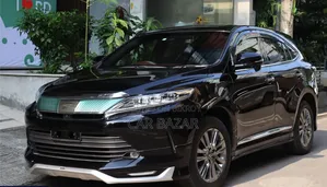 Toyota Harrier 2.0 2017 Black