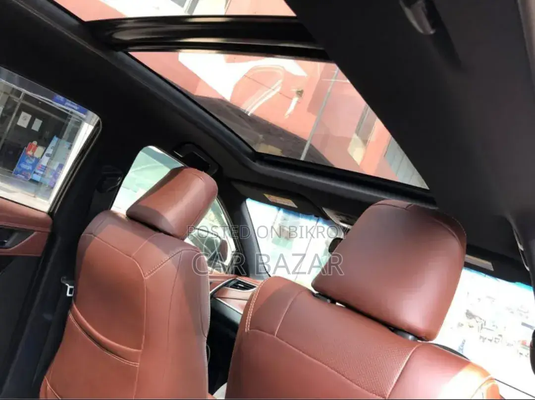 Toyota Harrier 2.0 2017 Black