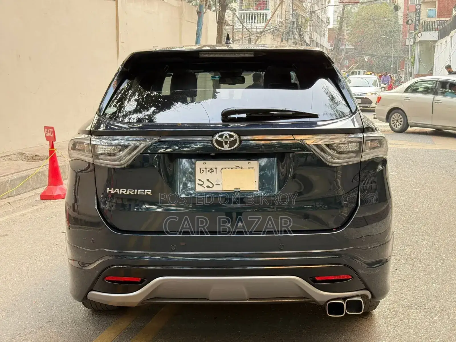 Toyota Harrier 2.0 2016 Black