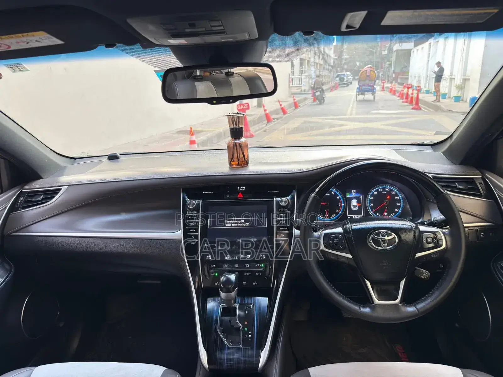 Toyota Harrier 2.0 2016 Black