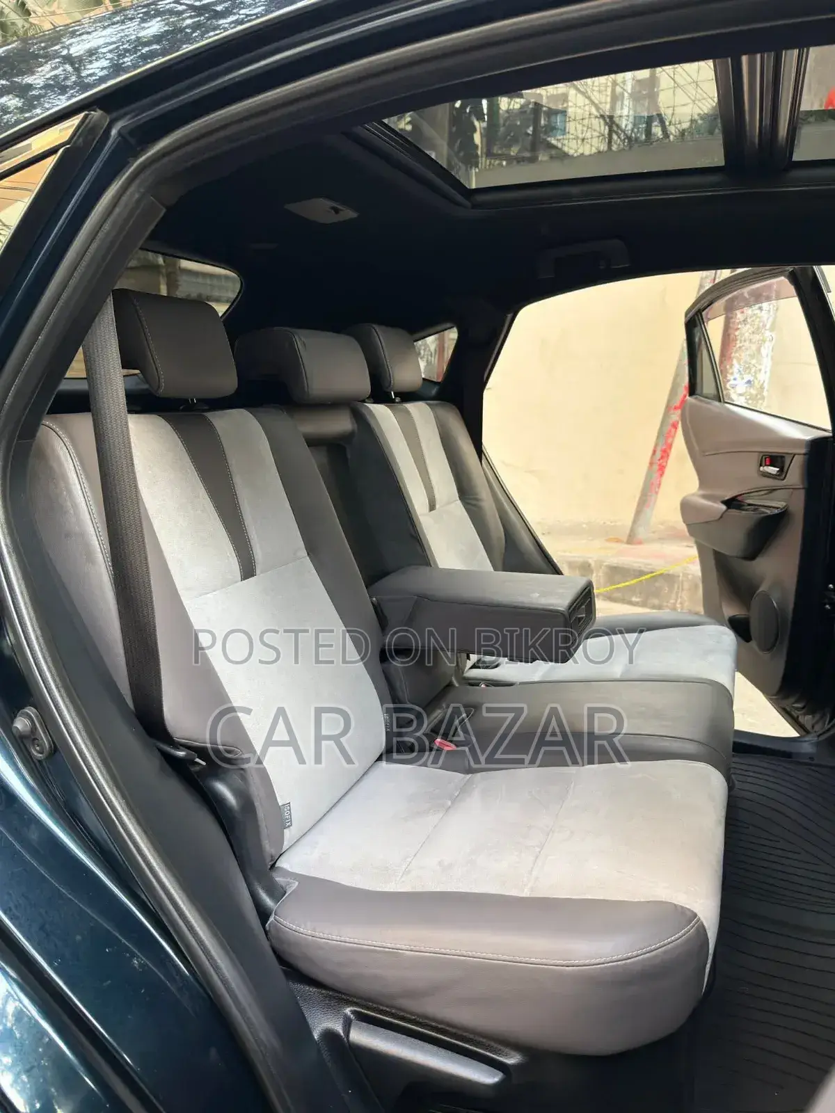 Toyota Harrier 2.0 2016 Black