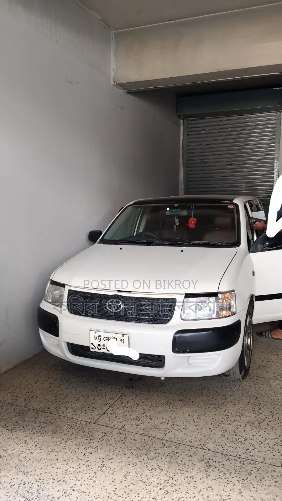 Toyota Succeed 2011 White