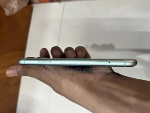 Apple iPhone 11 128 GB Green