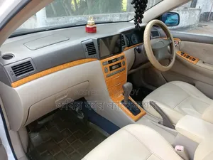 Toyota Corolla 2005 White