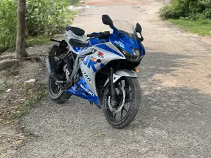 Suzuki GSX-R 2021 Blue