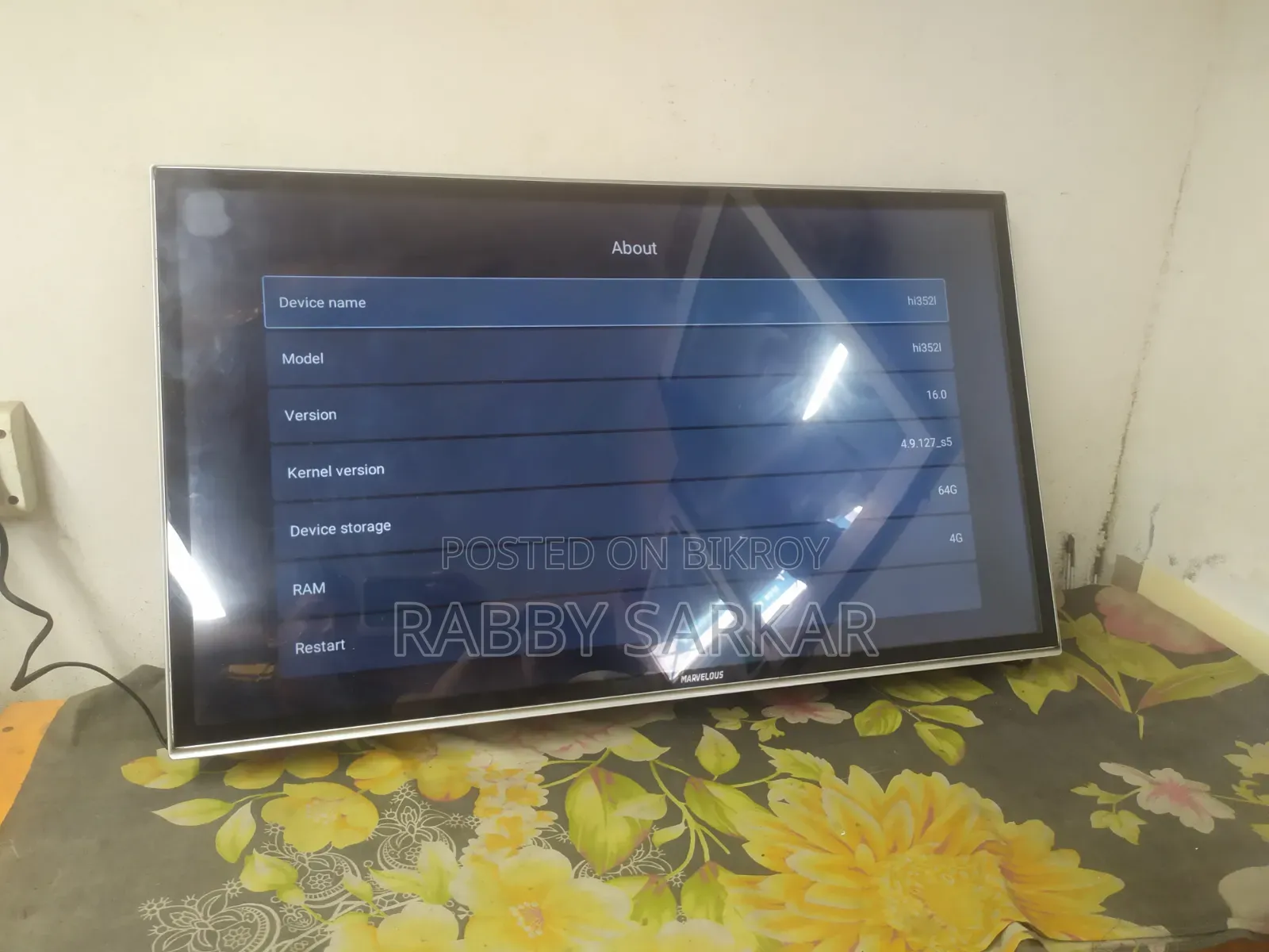 Smart TV 32 Inch with Panel Protector