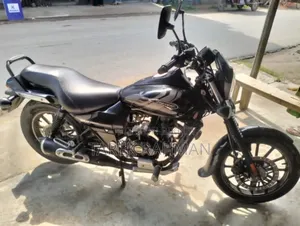 Bajaj Avenger 160 Street 2022 Black