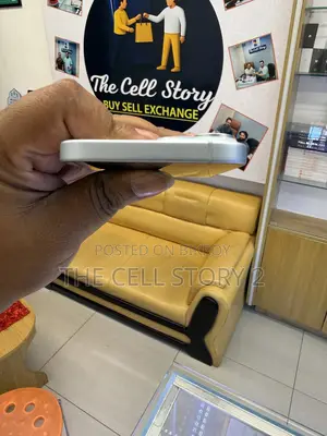 Apple iPhone 15 128 GB White