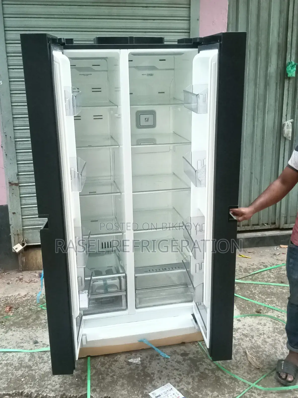 Walton 619 Liter Model WNJ-6a9-GDSD-Dd at half price.