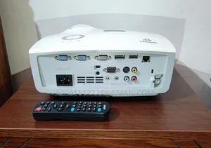 Vivitak Dw868 DLP 3d 4500 Ansi Lumens Projector