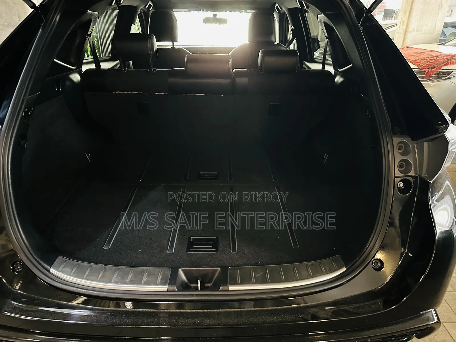 Toyota Harrier 2.0 2015 Black