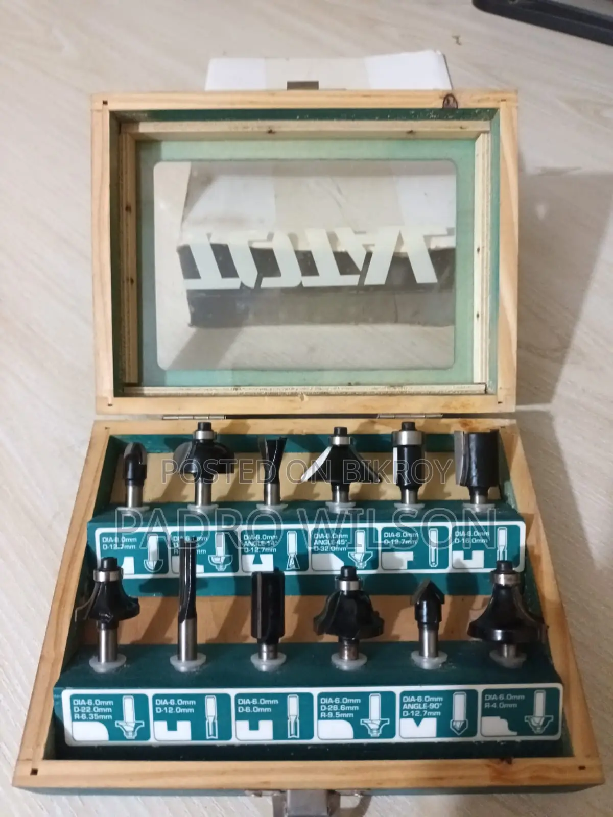 Total 12pcs Router Bits Set (Tacsr0121)
