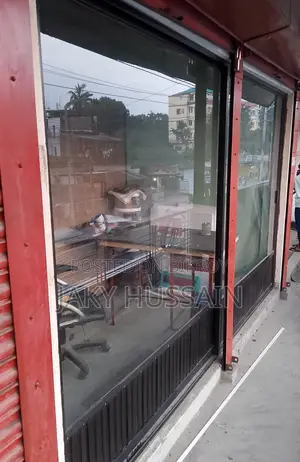 থাই গ্লাস