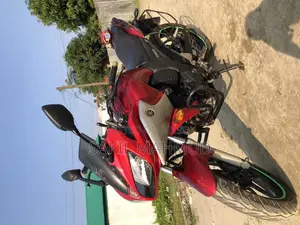 Yamaha 2014 Red