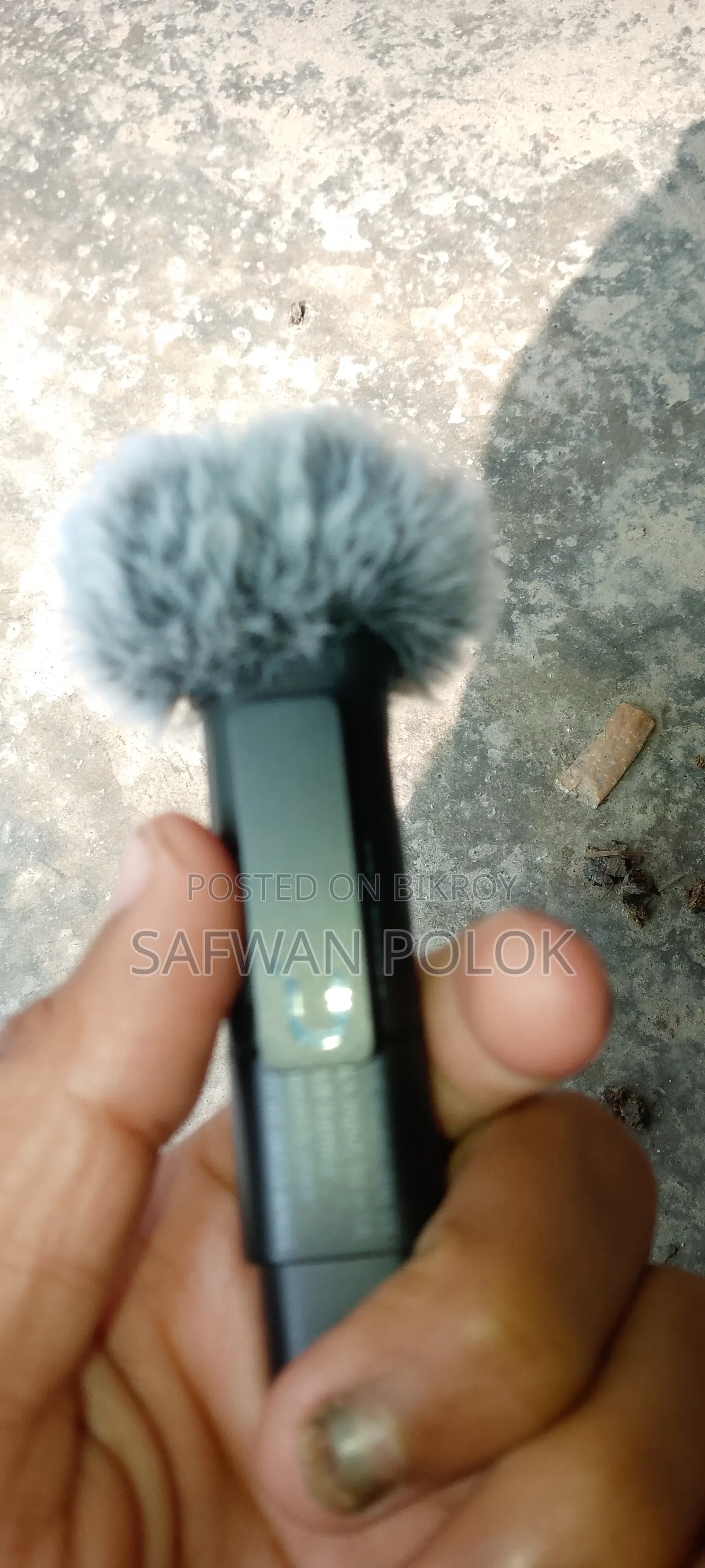 উলানজি ডব্লিউএম-১০ ওয়্যারলেস টাইপ-সি মাইক্রোফোন বিক্রির জন্য (ব্যবহৃত)