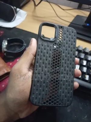 iPhone 11 Cover