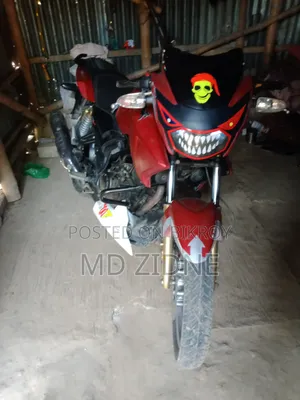TVS Apache RTR 160 2V 2017 Red