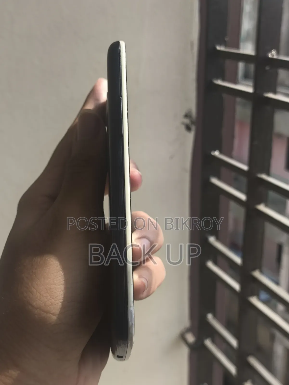 Samsung Galaxy J2 8 GB Black