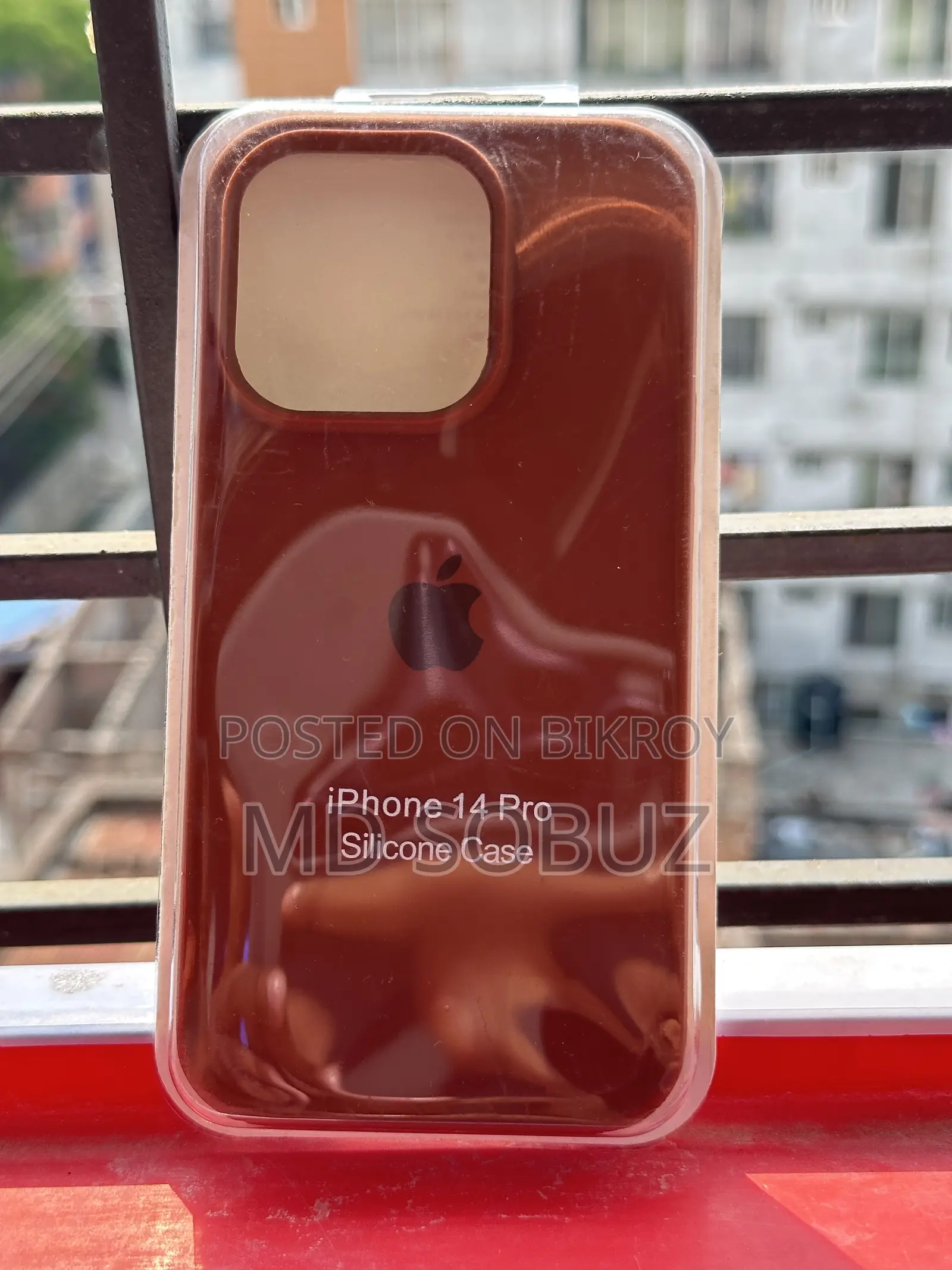 14 Pro Back Cover