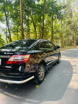 Toyota Premio 2014 Black