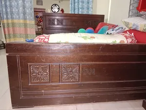 Oak Wood Bed