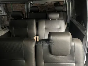 Toyota HiAce 2018 Silver