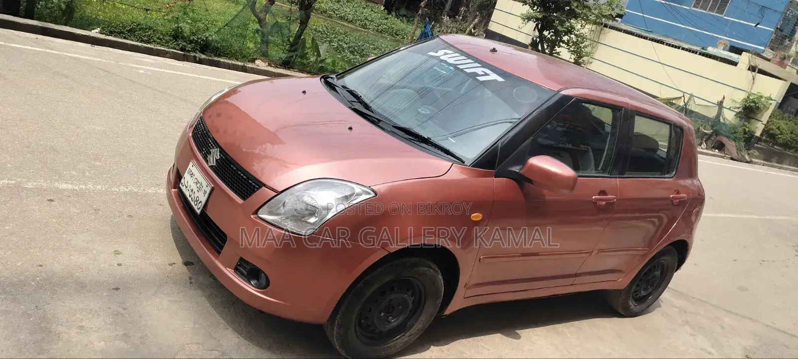 Suzuki Swift 2006 Maroon