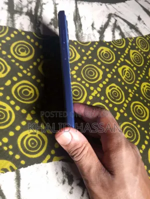 Walton ORBIT Y72 64 GB