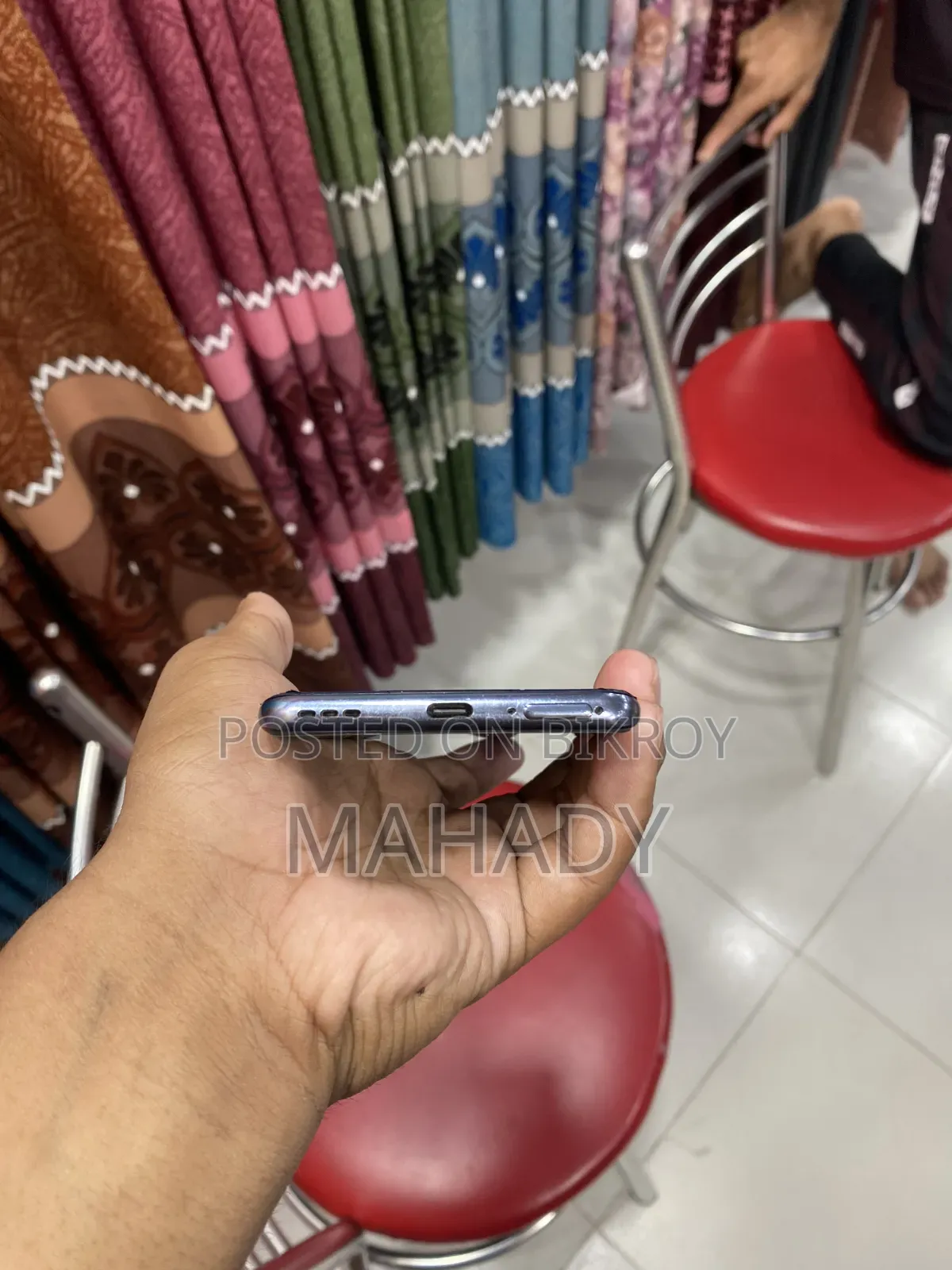 New Oppo F27 Pro 256 GB Black