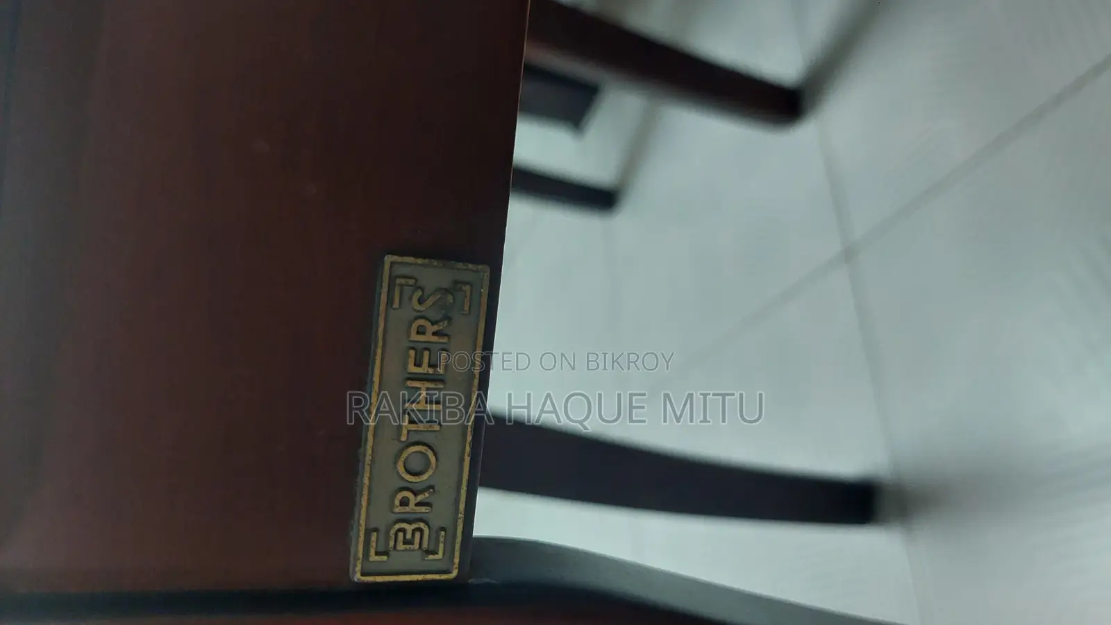 Brothers Dining Set