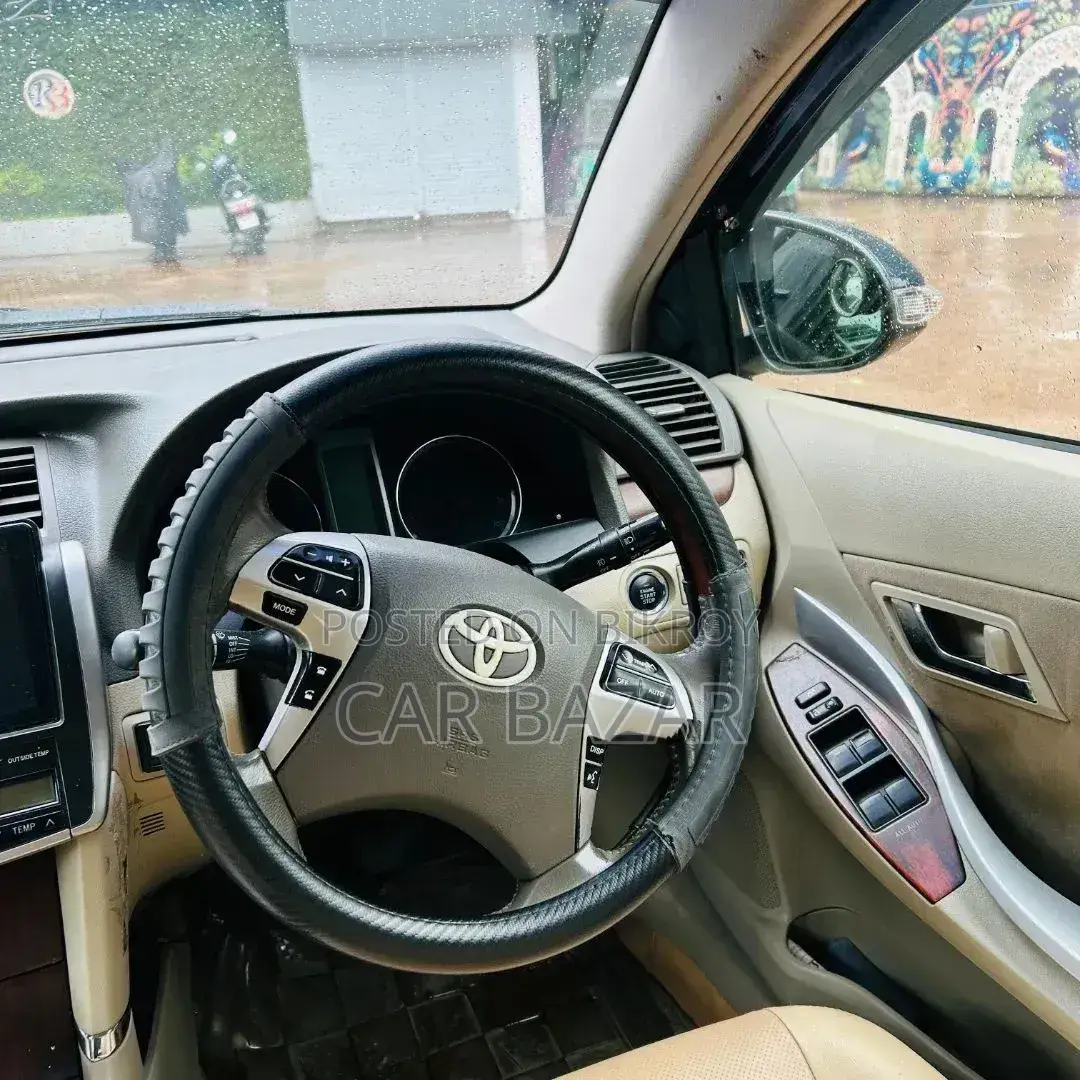 Toyota Premio 1.5 Front-Wheel Drive 2012 Black