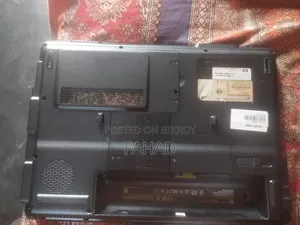 Laptop HP Compaq Presario V3000 2GB Intel Core I5 HDD+SSD 500GB