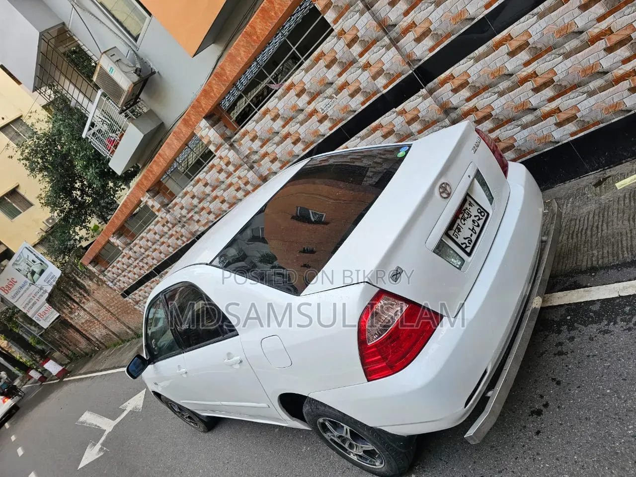 Toyota Corolla 2005 White
