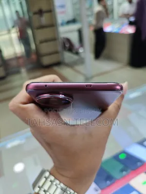 Vivo V50 ২৫৬ জিবি লাল