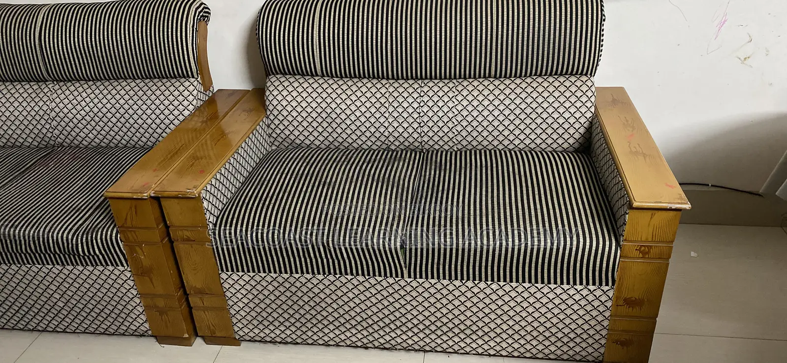 Sofa Set for Sale (2+2+1)