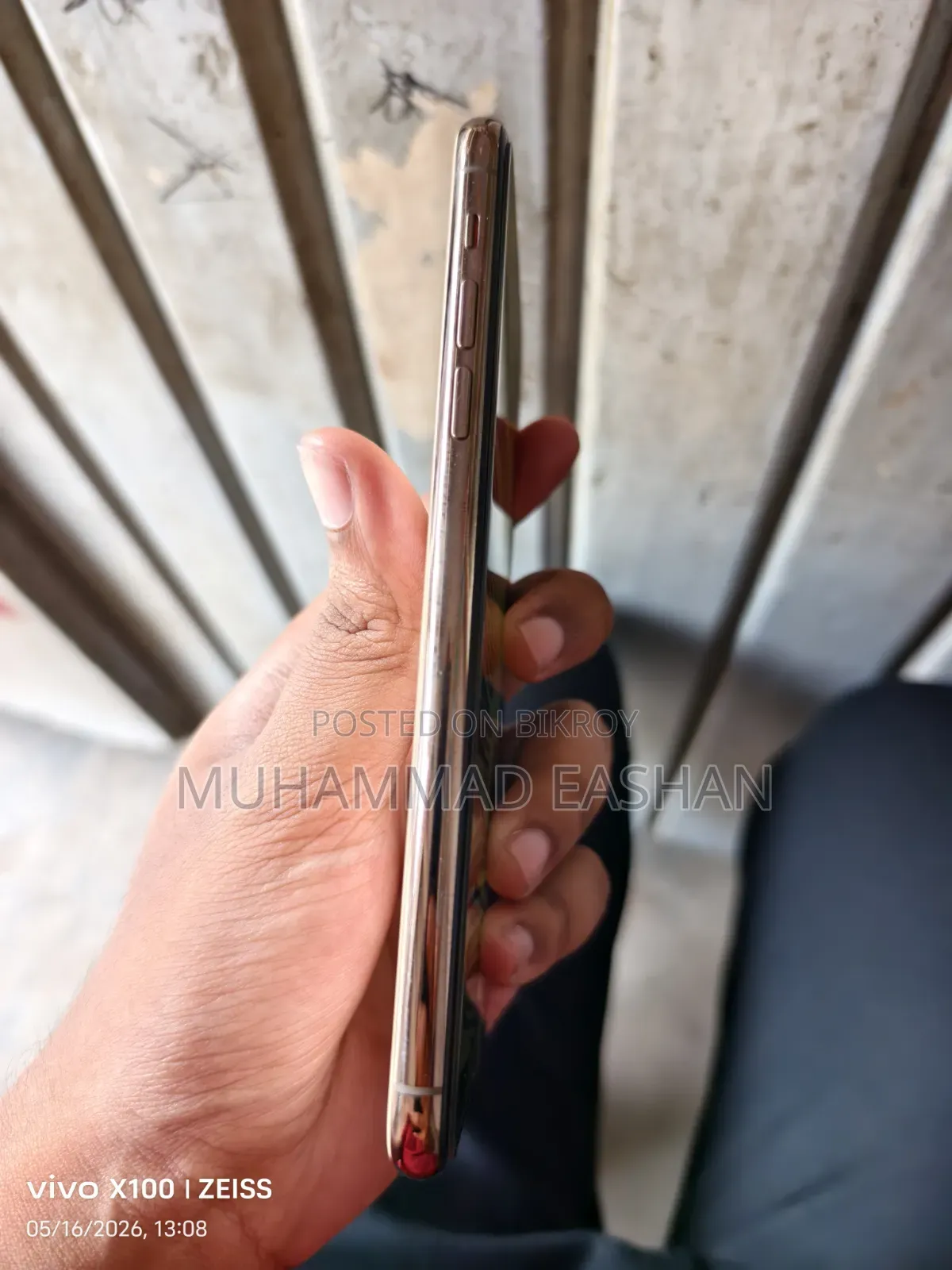 Apple iPhone 11 Pro Max 64 GB Gold