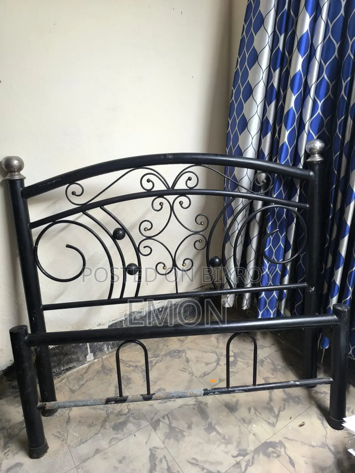 বাসা পরিবর্তনের কারণে স্টিল খাট বিক্রি হবে