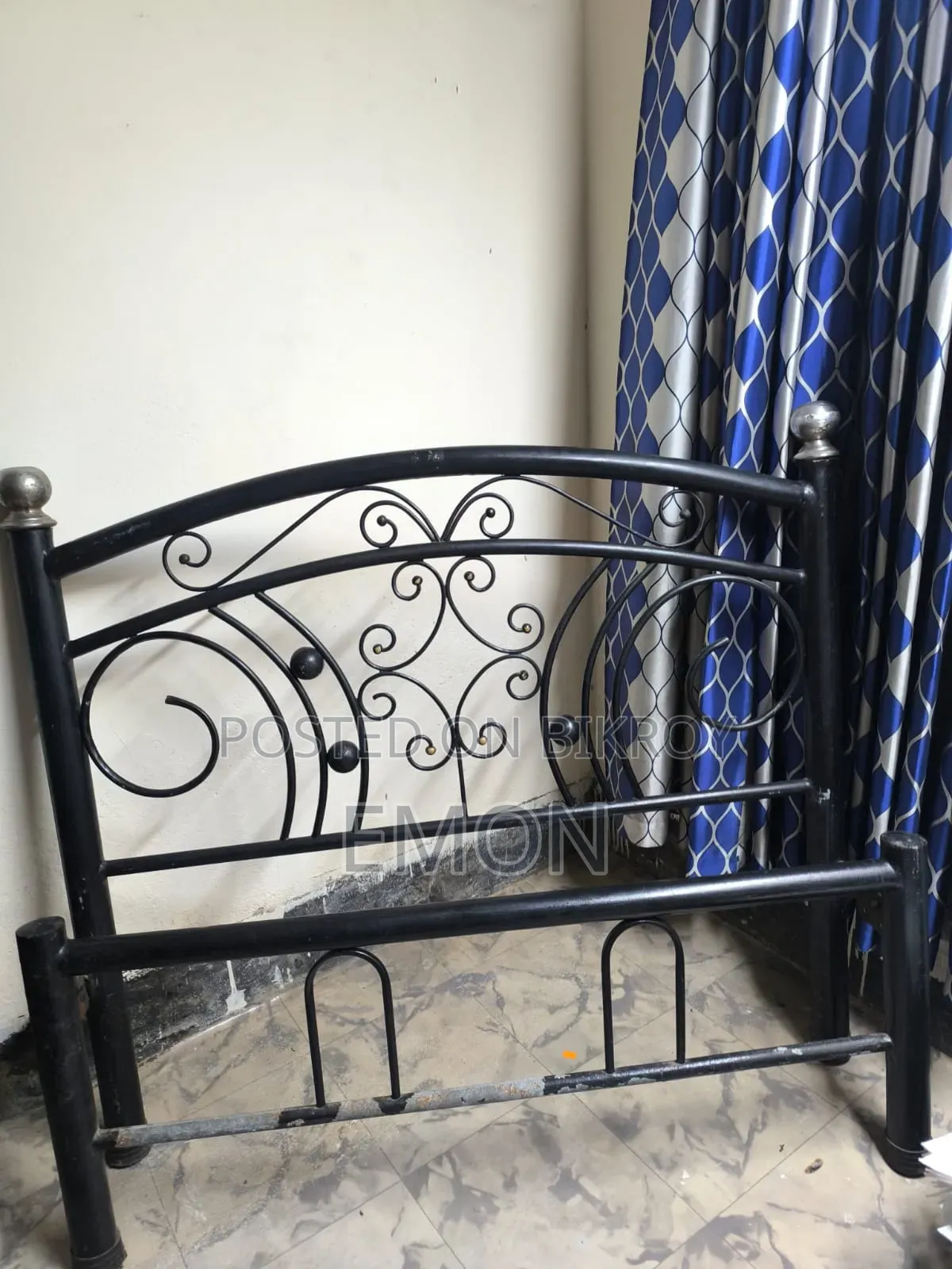 বাসা পরিবর্তনের কারণে স্টিল খাট বিক্রি হবে