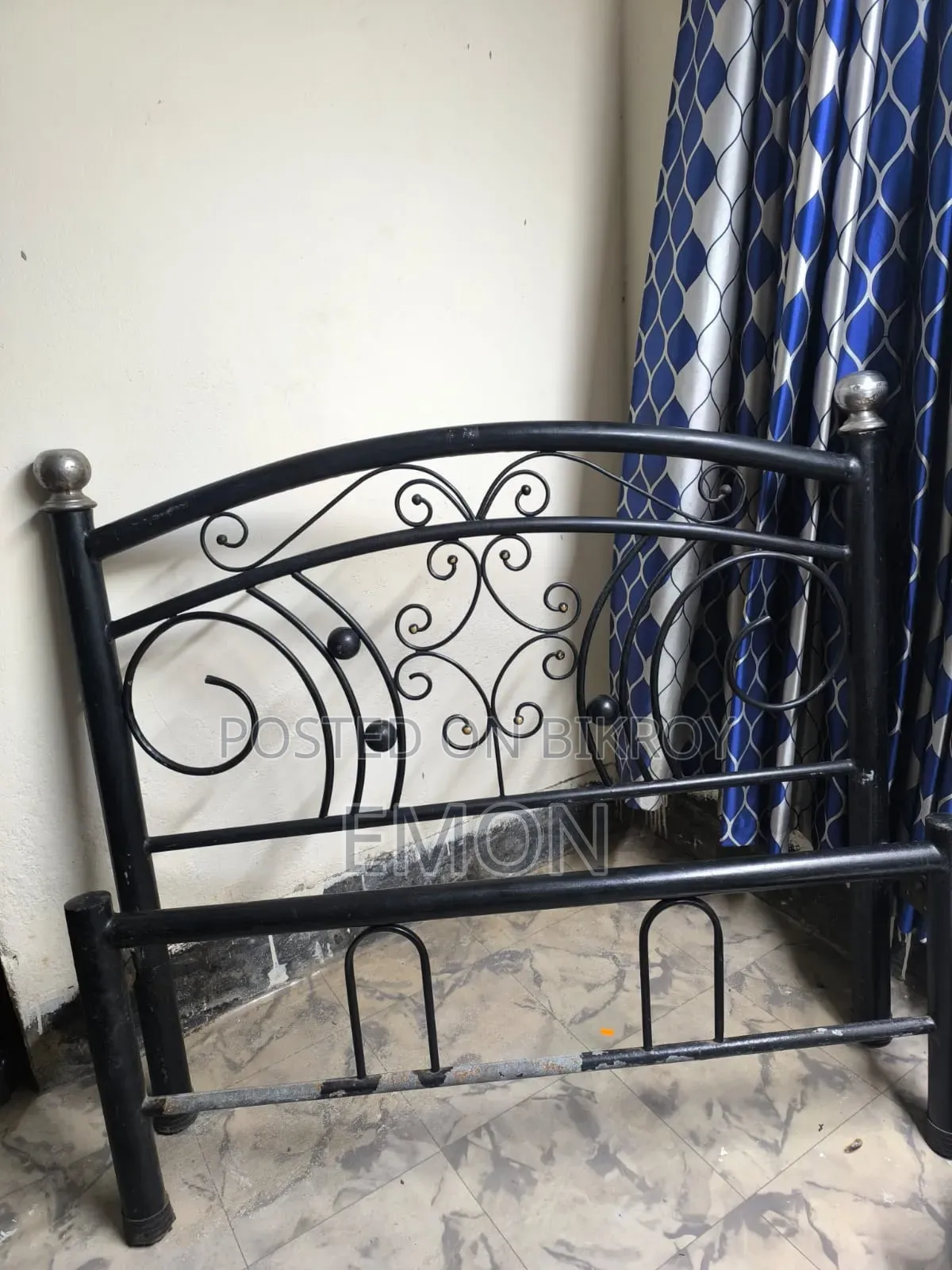 বাসা পরিবর্তনের কারণে স্টিল খাট বিক্রি হবে
