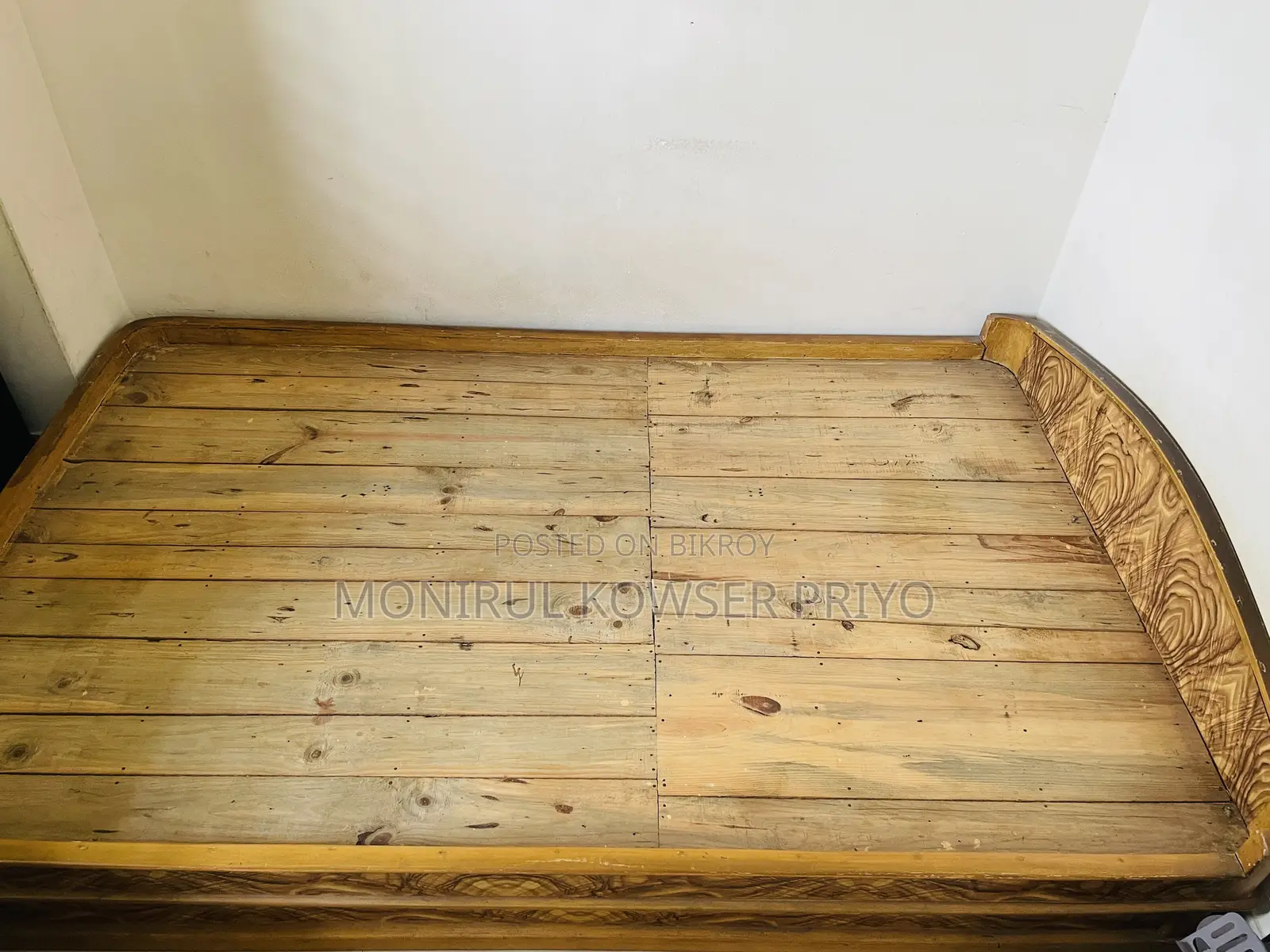 Semi-Double Bed + Mattress | No Issues