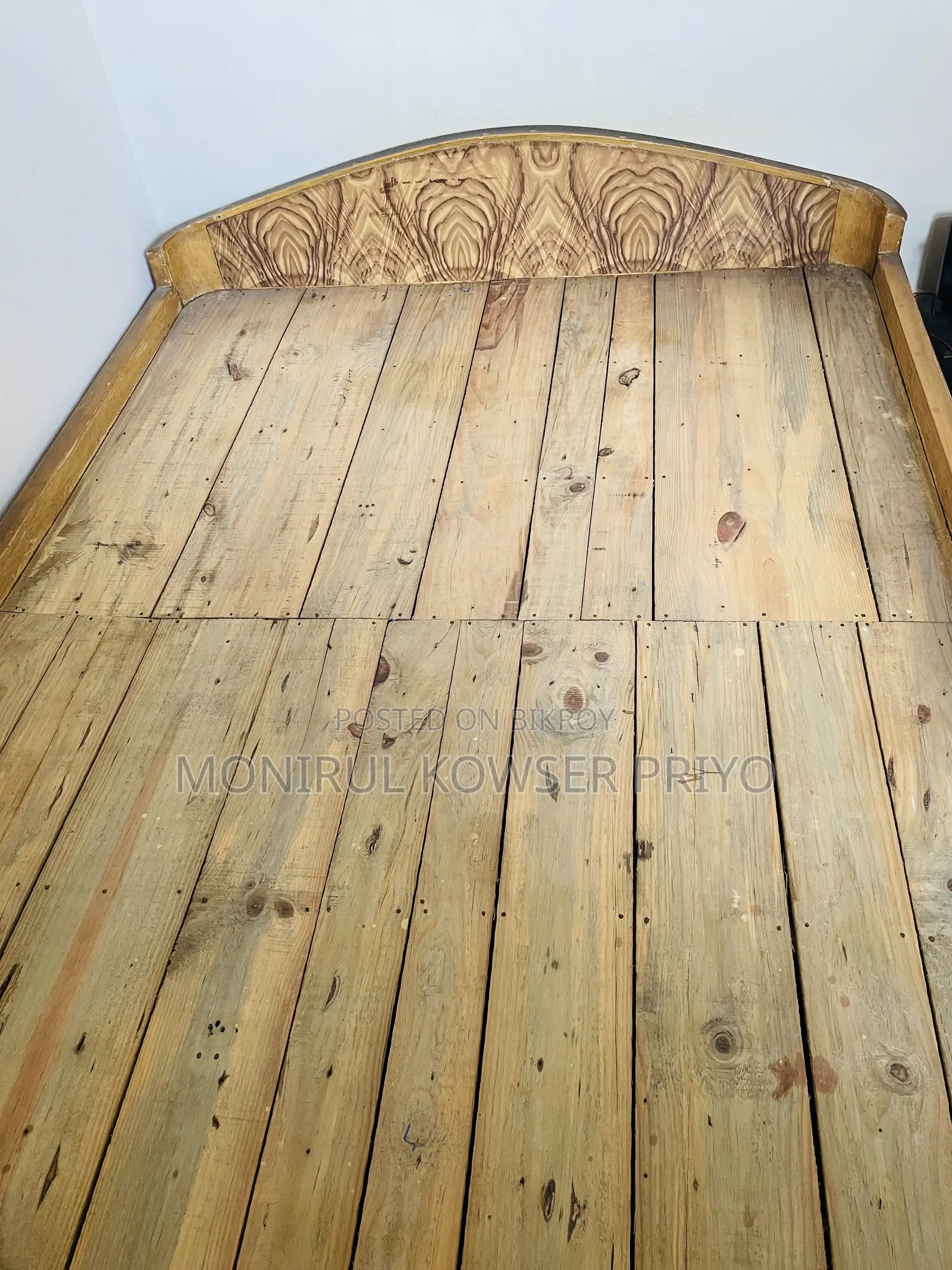 Semi-Double Bed + Mattress | No Issues