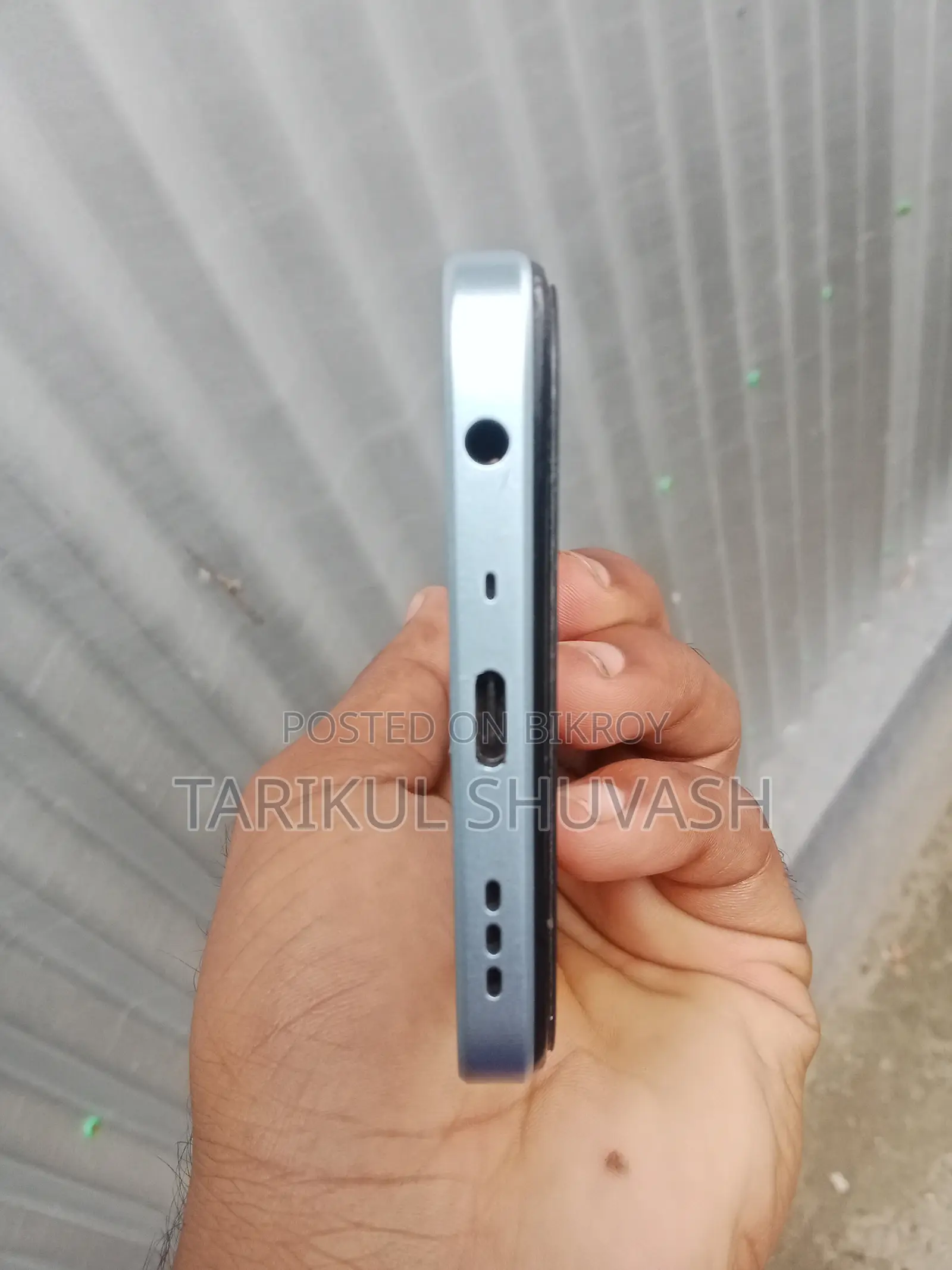 Oppo A18 128 GB Blue