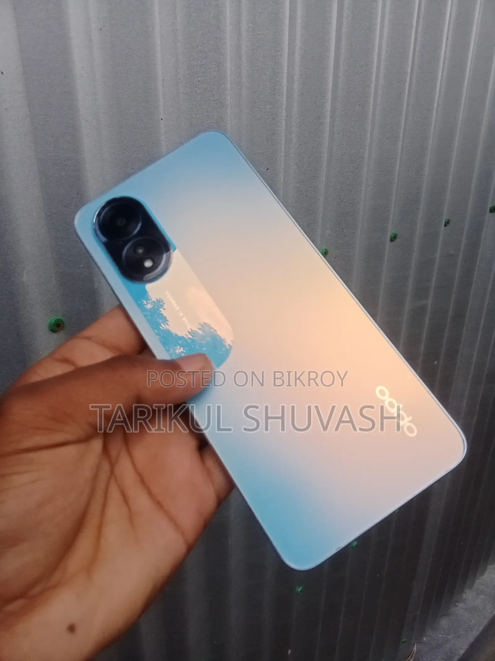 Oppo A18 128 GB Blue