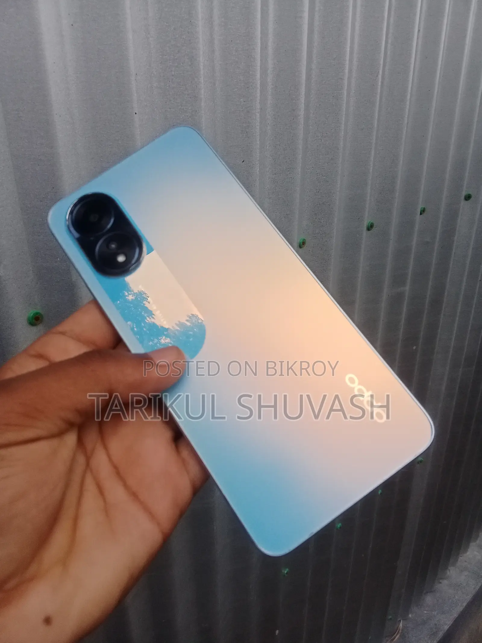 Oppo A18 128 GB Blue