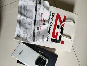 আইকিউওও ১২৮ জিবি হোয়াইট
