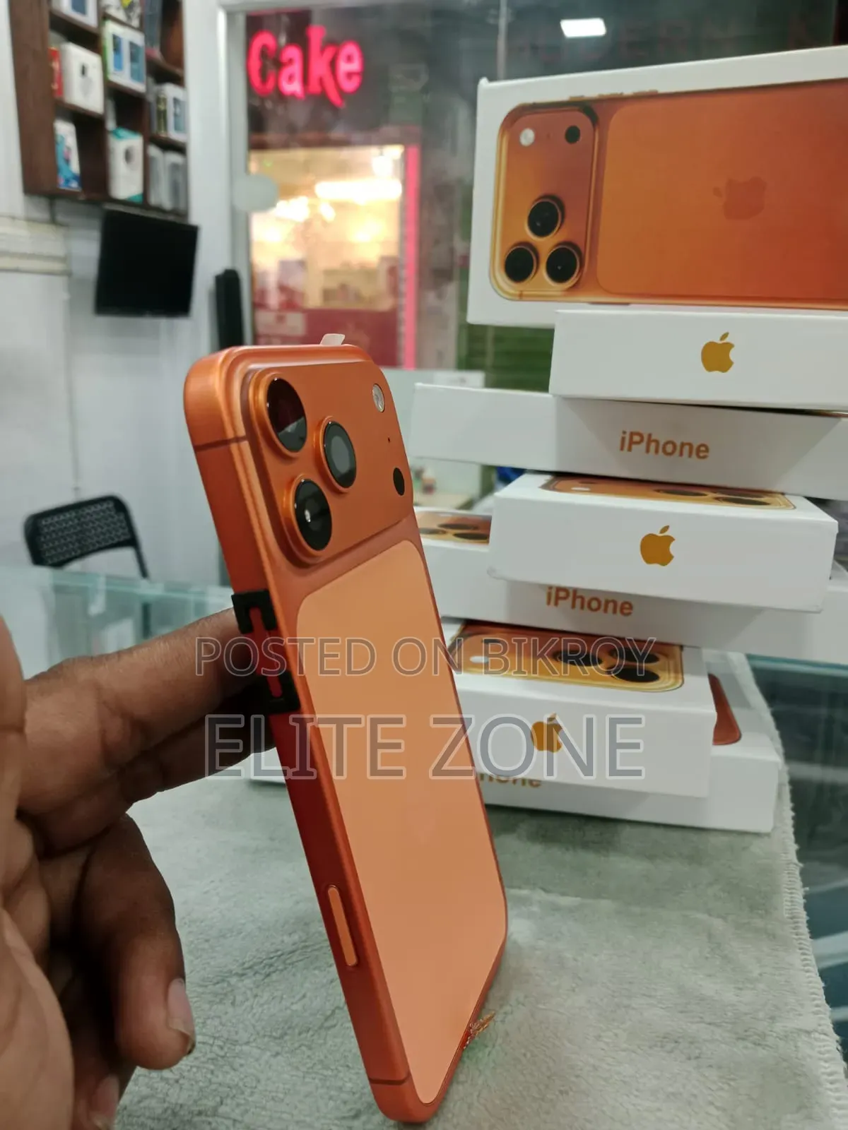 New Apple iPhone 17 Pro Max 1 TB Orange