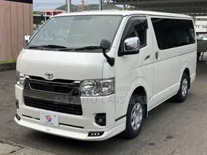 Toyota HiAce 2022 Pearl